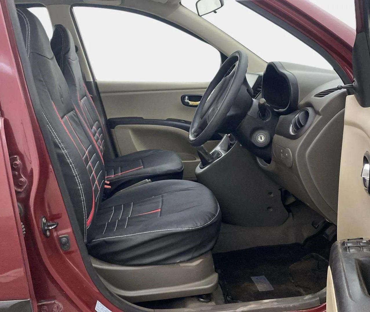 2014 Hyundai i10 SPORTZ 1.1, Petrol, Manual, 47,703 km, Right Side Front Door Cabin