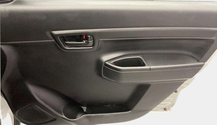 2022 Maruti S PRESSO VXI PLUS (O) AMT, Petrol, Automatic, 39,462 km, Driver Side Door Panels Control