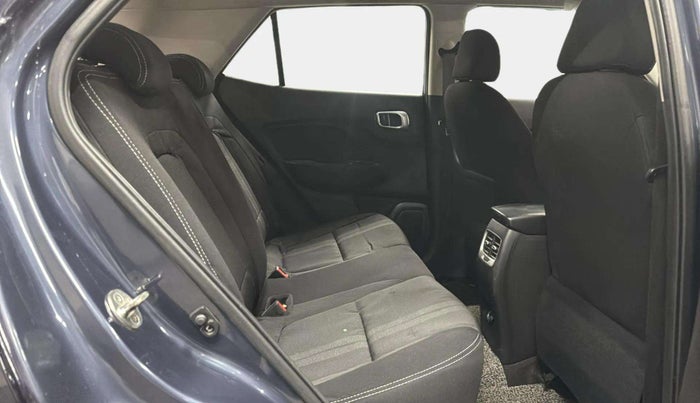 2021 Hyundai VENUE SX PLUS 1.0 TURBO DCT, Petrol, Automatic, 84,204 km, Right Side Rear Door Cabin
