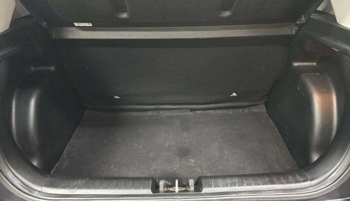 2021 Hyundai VENUE SX PLUS 1.0 TURBO DCT, Petrol, Automatic, 84,204 km, Boot Open Zoomed View