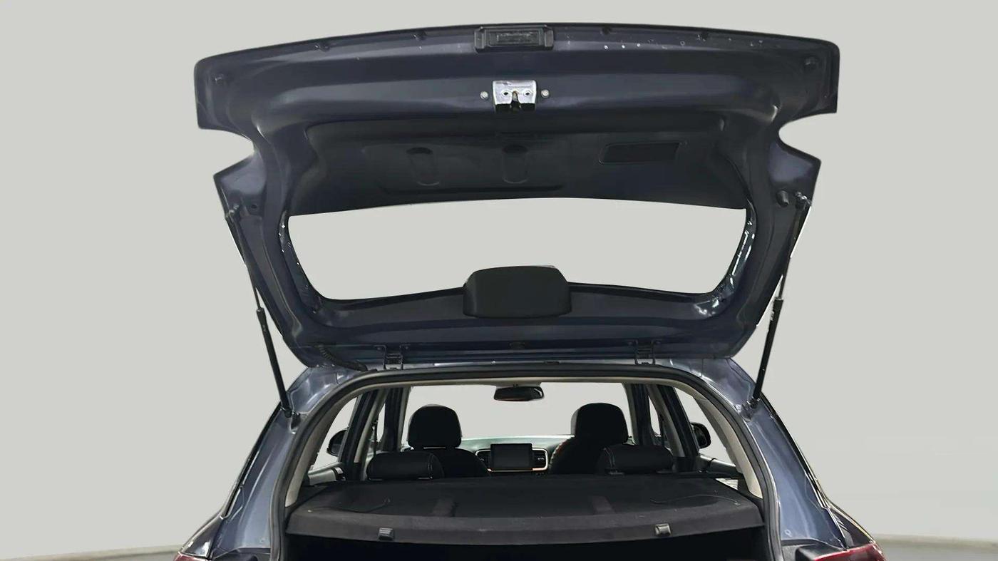 2021 Hyundai VENUE SX PLUS 1.0 TURBO DCT, Petrol, Automatic, 84,204 km, Boot Door Open