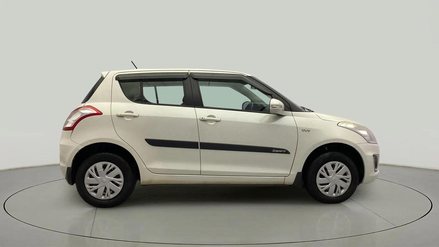 2015 Maruti Swift VXI, Petrol, Manual, 43,683 km, Right Side View