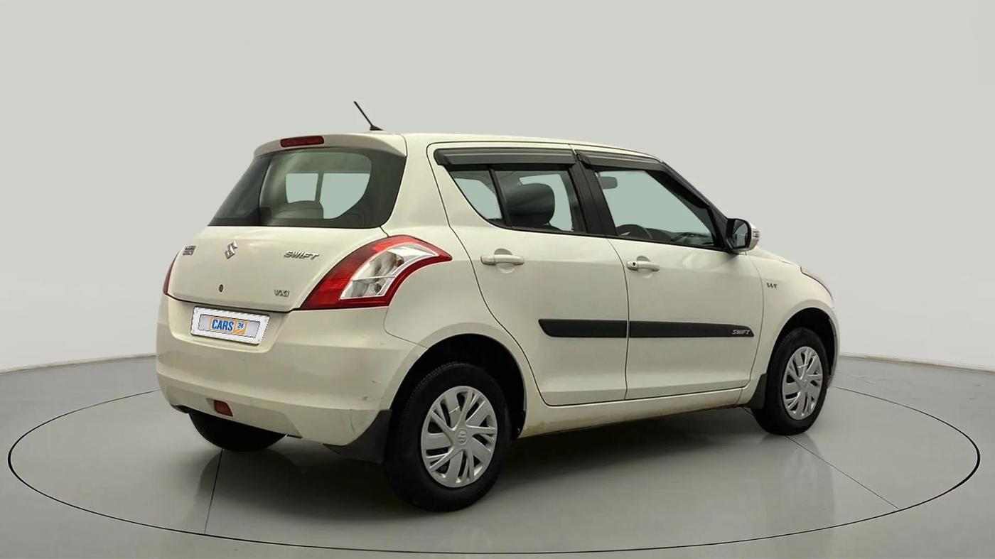 2015 Maruti Swift VXI, Petrol, Manual, 43,683 km, Right Back Diagonal