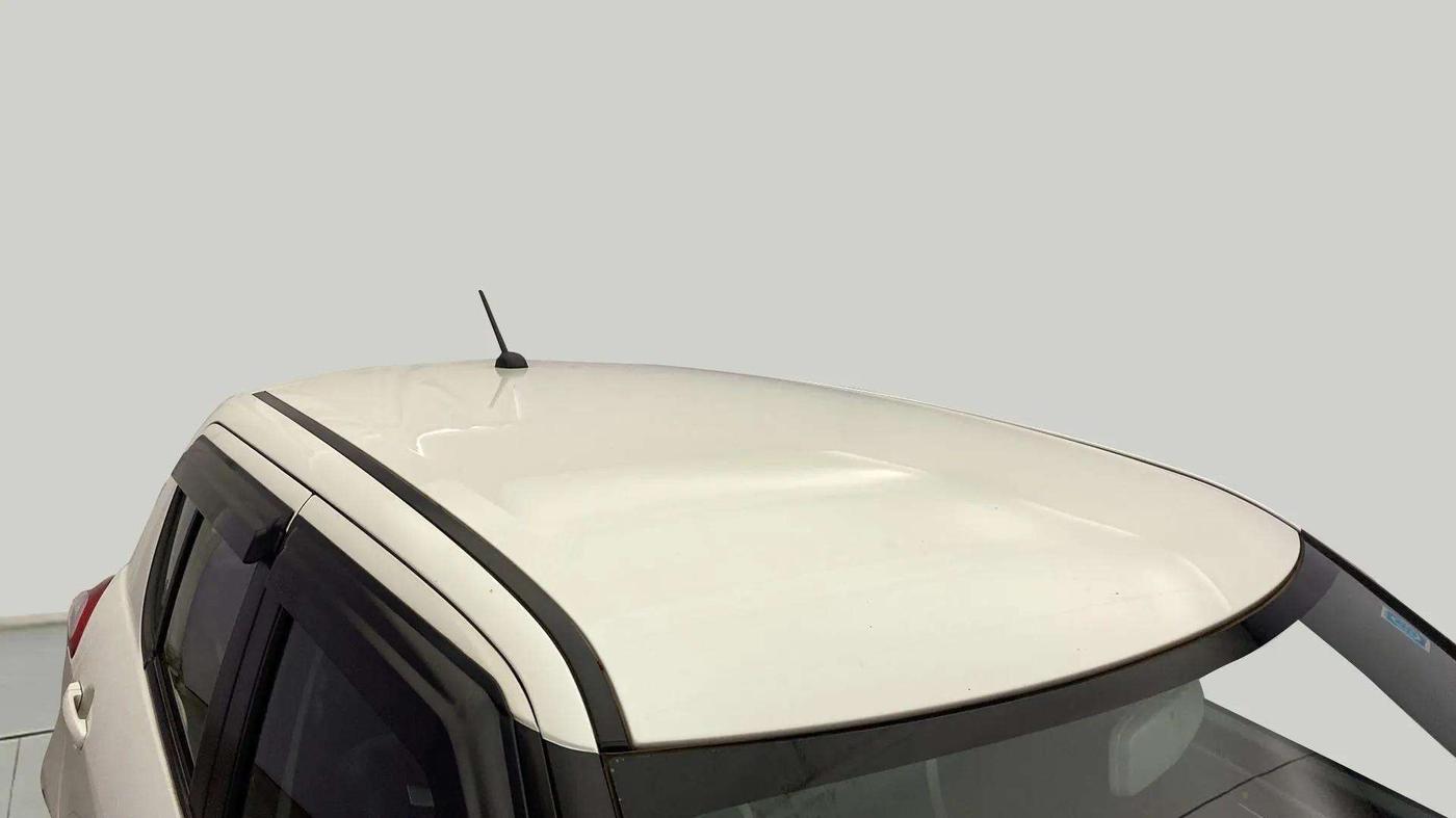 2015 Maruti Swift VXI, Petrol, Manual, 43,683 km, Roof
