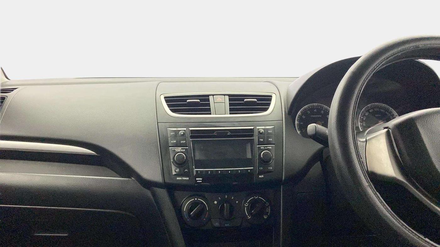 2015 Maruti Swift VXI, Petrol, Manual, 43,683 km, Air Conditioner