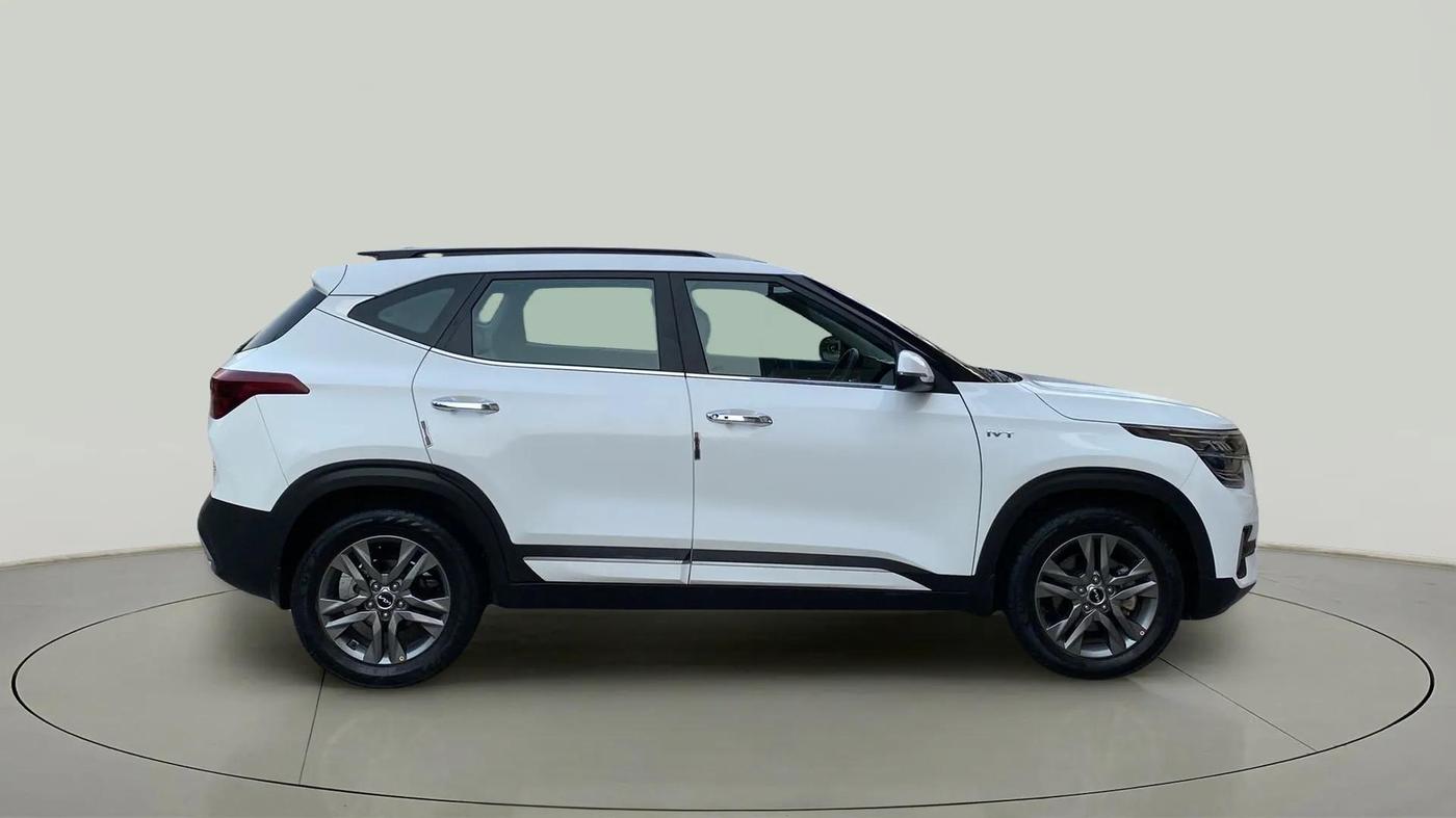 2023 KIA SELTOS  HTX IVT G, Petrol, Automatic, 11,389 km, Right Side View