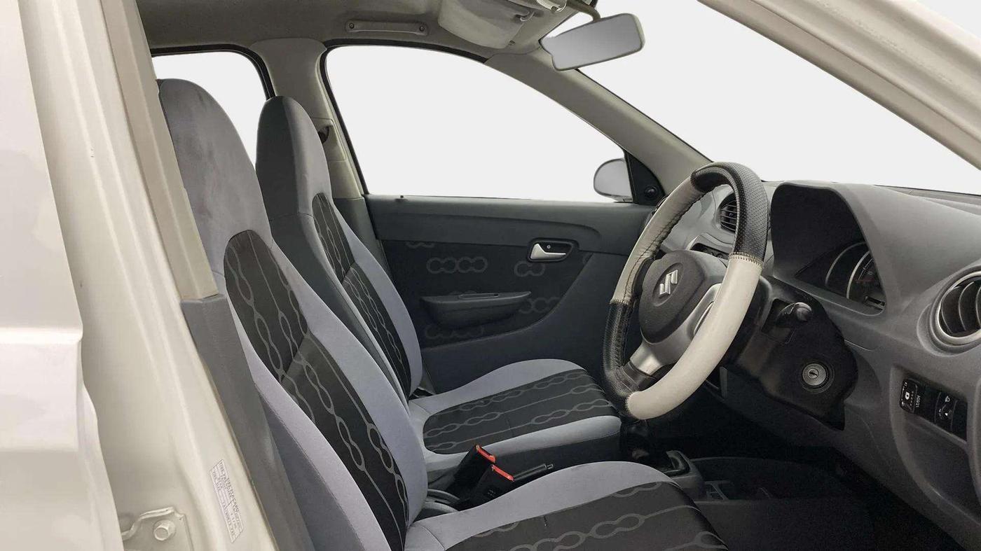 2014 Maruti Alto 800 LXI, CNG, Manual, 32,349 km, Right Side Front Door Cabin