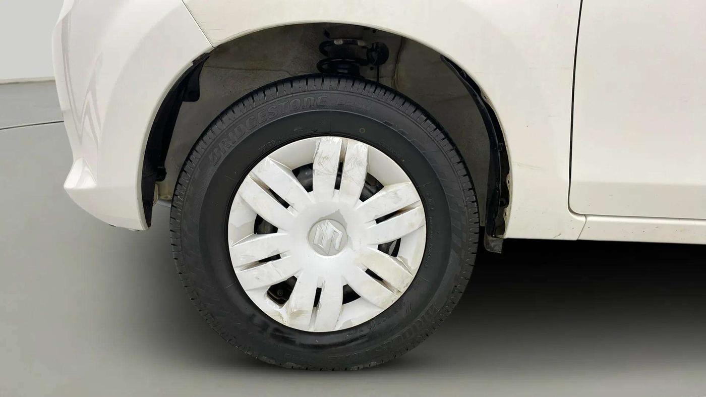 2014 Maruti Alto 800 LXI, CNG, Manual, 32,349 km, Left Front Wheel