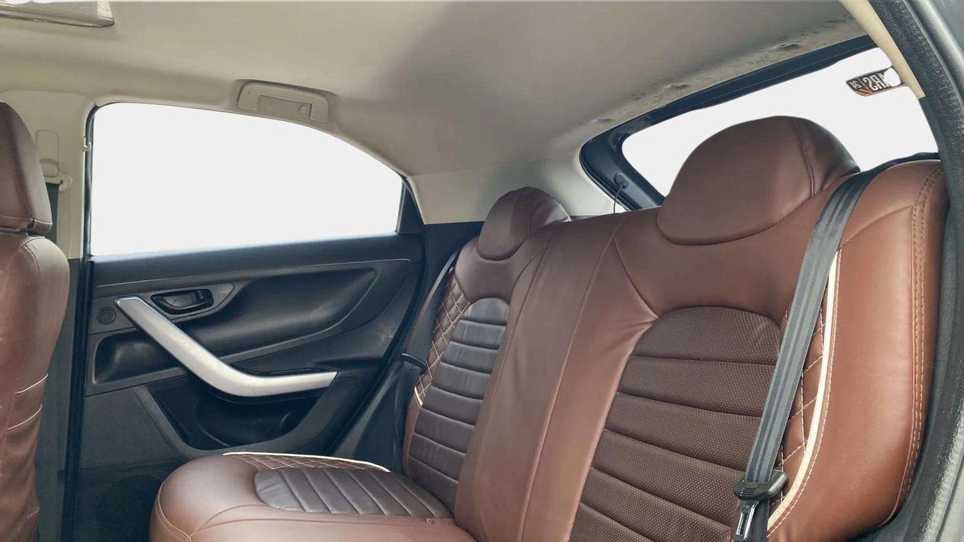 2023 Tata NEXON XM PLUS SUNROOF PETROL, Petrol, Manual, 10,163 km, Right Side Rear Door Cabin