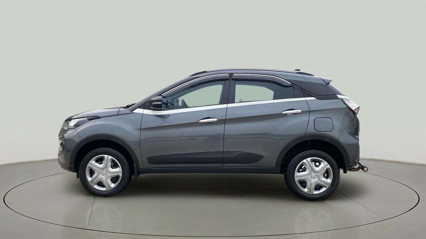 2023 Tata NEXON XM PLUS SUNROOF PETROL, Petrol, Manual, 10,163 km, Left Side