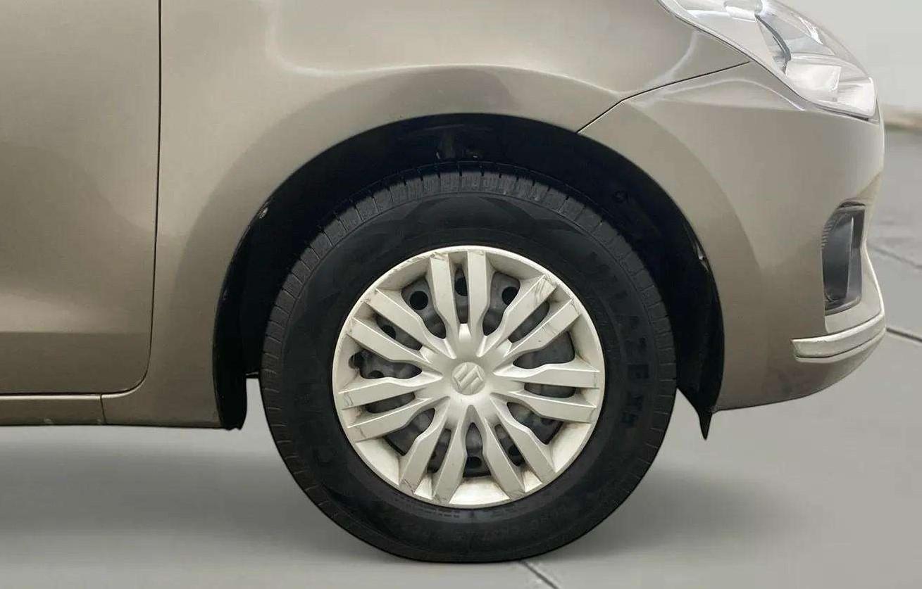 2019 Maruti Dzire VXI, Petrol, Manual, 75,803 km, Right Front Wheel