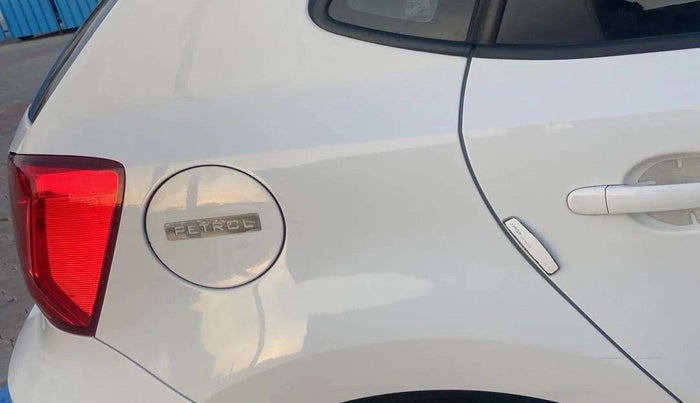 2021 Volkswagen Polo TRENDLINE 1.0L, Petrol, Manual, 37,274 km, Right quarter panel - Minor scratches