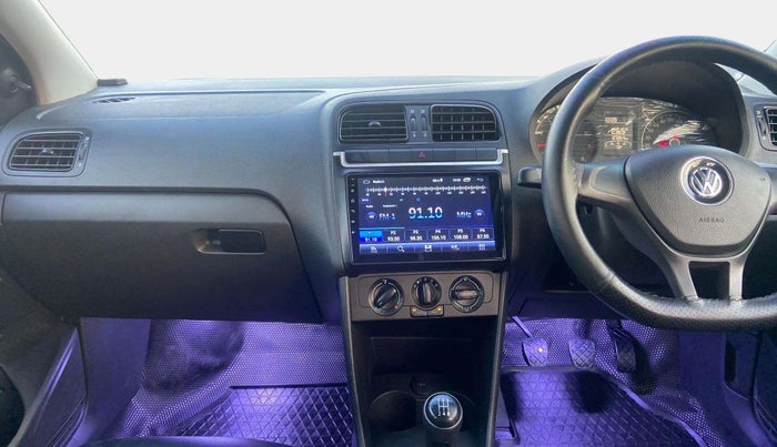2021 Volkswagen Polo TRENDLINE 1.0L, Petrol, Manual, 37,274 km, Air Conditioner