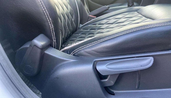 2021 Volkswagen Polo TRENDLINE 1.0L, Petrol, Manual, 37,274 km, Driver Side Adjustment Panel