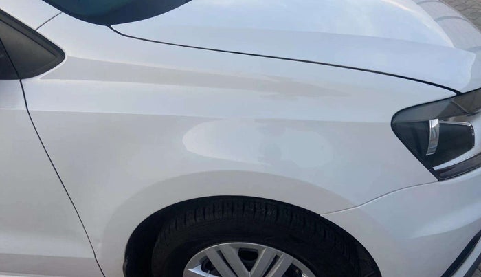 2021 Volkswagen Polo TRENDLINE 1.0L, Petrol, Manual, 37,274 km, Right fender - Slightly dented