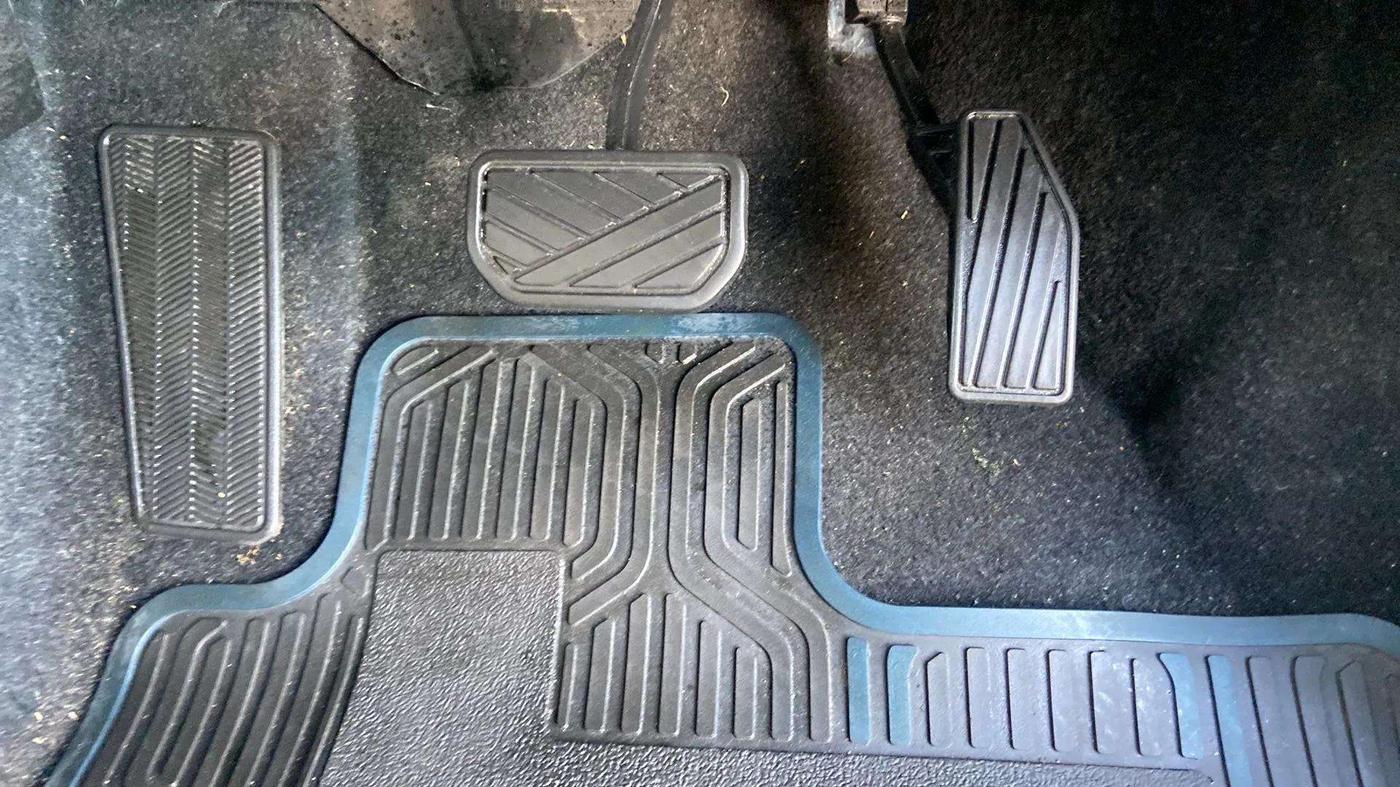 2023 Maruti Baleno DELTA 1.2 AGS, Petrol, Automatic, 24,453 km, Pedals