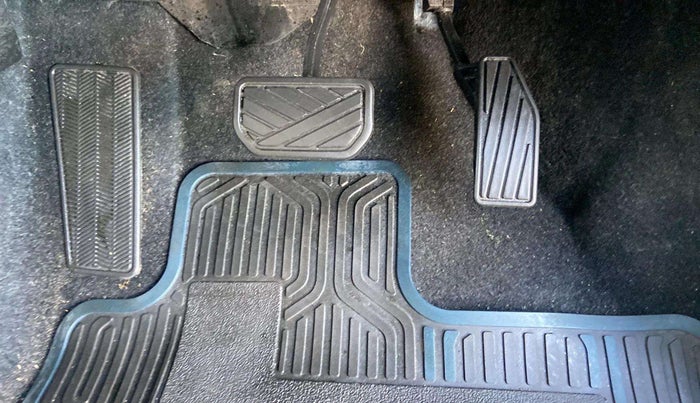 2023 Maruti Baleno DELTA 1.2 AGS, Petrol, Automatic, 24,453 km, Pedals