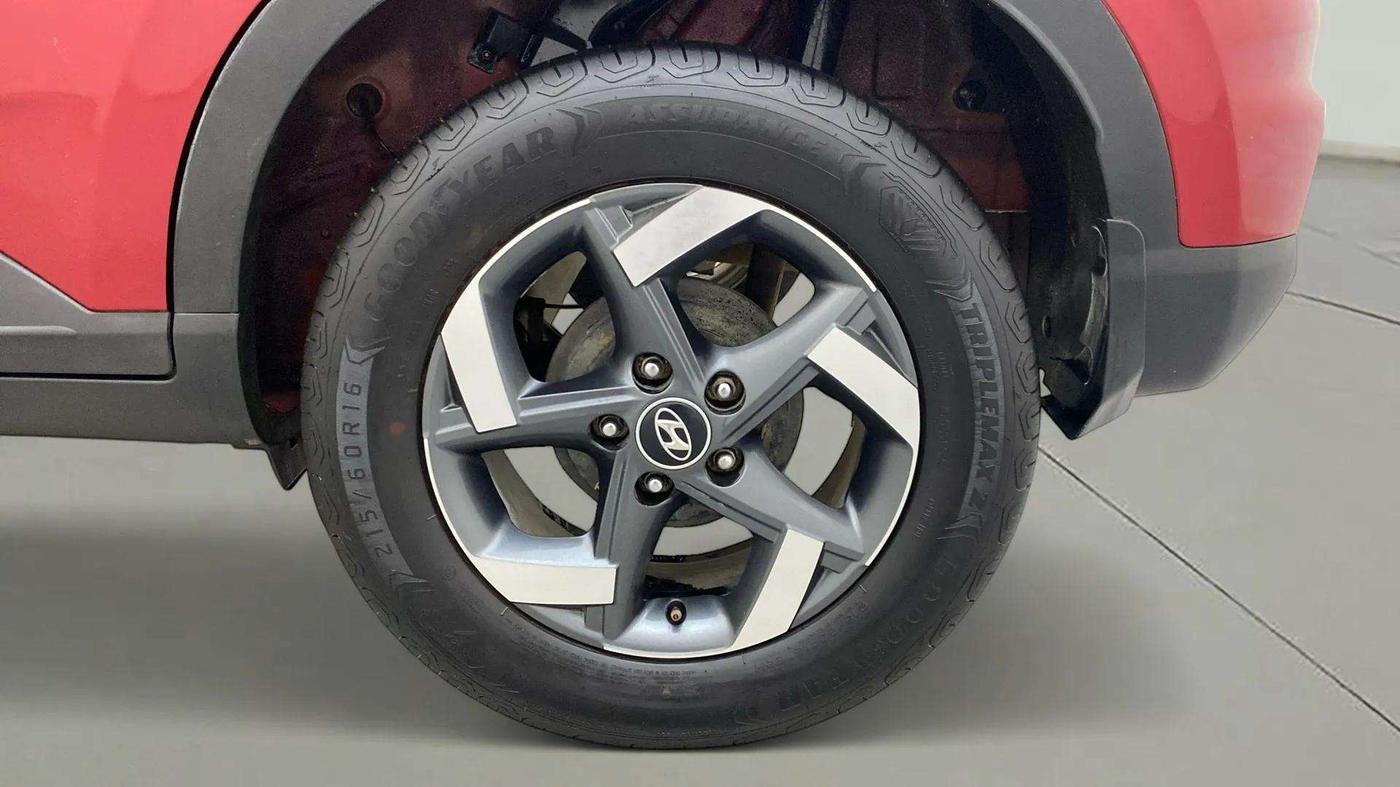 2021 Hyundai VENUE SX 1.5 CRDI, Diesel, Manual, 48,355 km, Left Rear Wheel