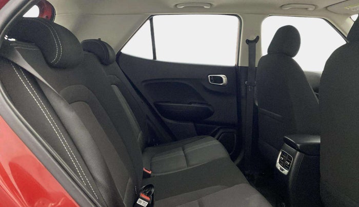 2021 Hyundai VENUE SX 1.5 CRDI, Diesel, Manual, 48,353 km, Right Side Rear Door Cabin