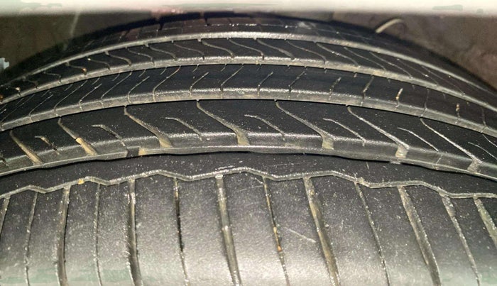 2021 Hyundai VENUE SX 1.5 CRDI, Diesel, Manual, 48,353 km, Left Front Tyre Tread