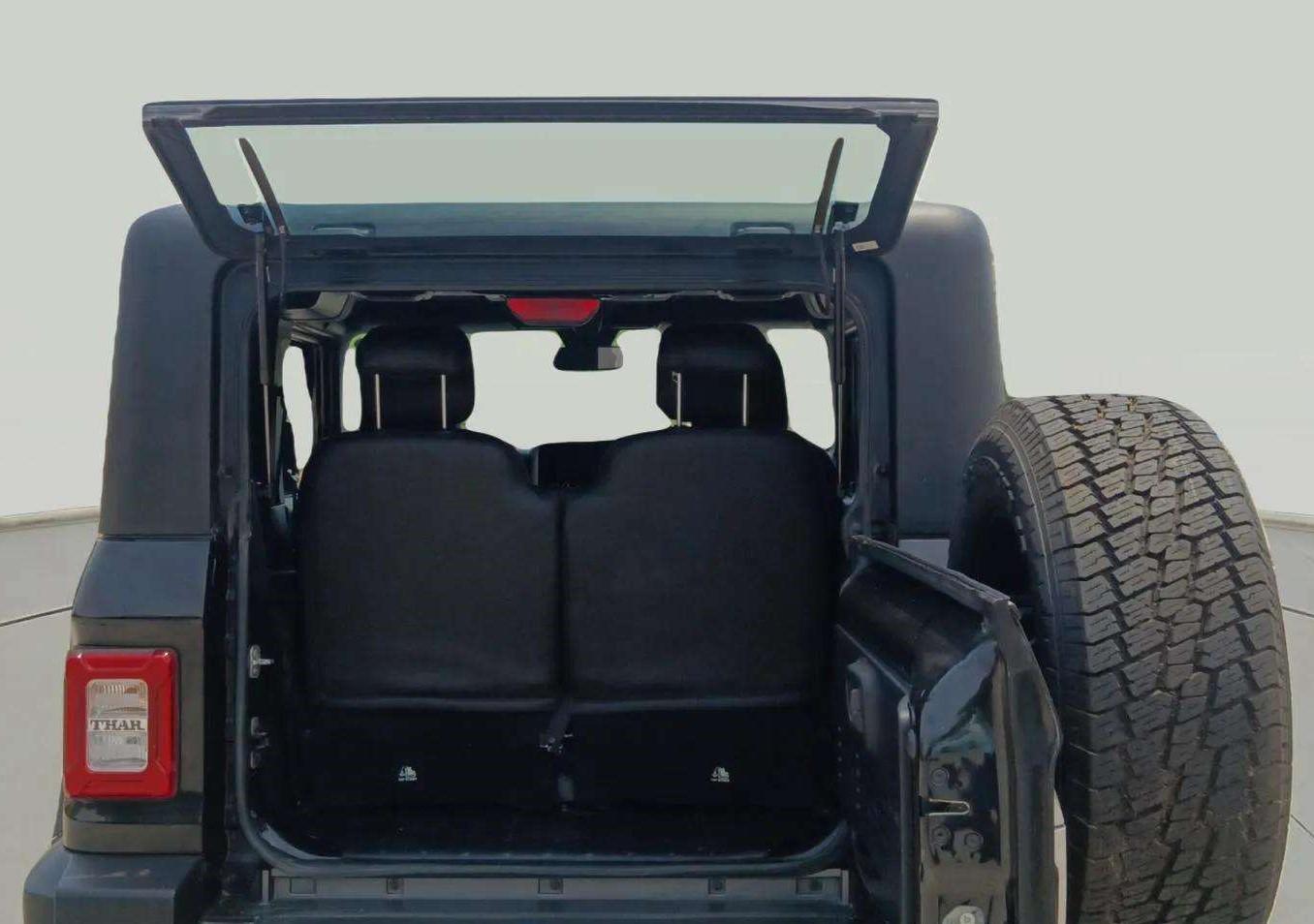 2022 Mahindra Thar LX PETROL HT 4WD AT, Petrol, Automatic, 16,881 km, Boot Door Open