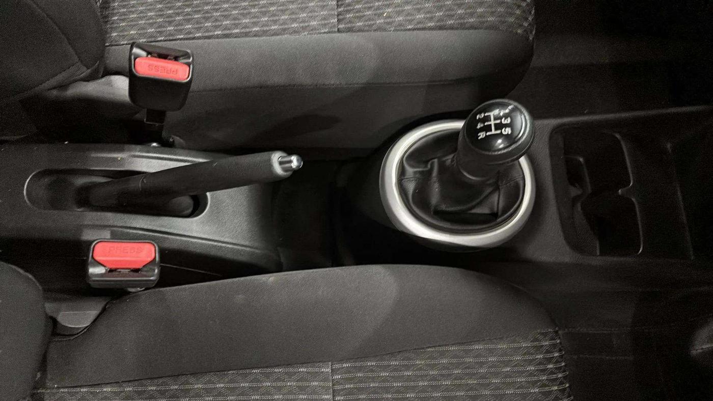 2023 Maruti Celerio ZXI, Petrol, Manual, 18,986 km, Gear Lever