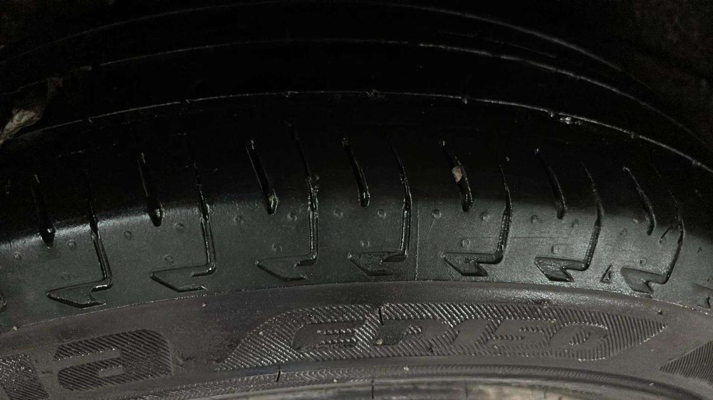 2023 Maruti Celerio ZXI, Petrol, Manual, 18,986 km, Right Rear Tyre Tread