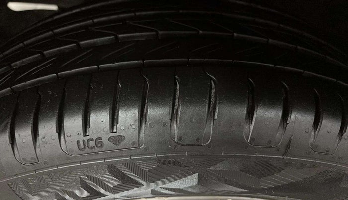 2019 Maruti Ertiga ZXI+ SHVS, Petrol, Manual, 48,775 km, Left Front Tyre Tread