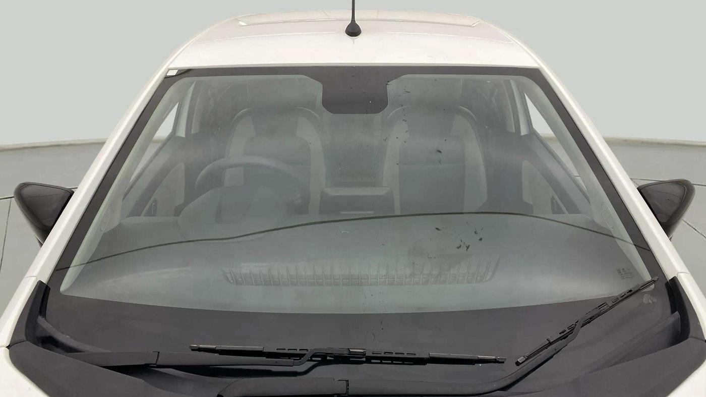 2023 Tata ALTROZ XTA, Petrol, Automatic, 13,010 km, Front Windshield