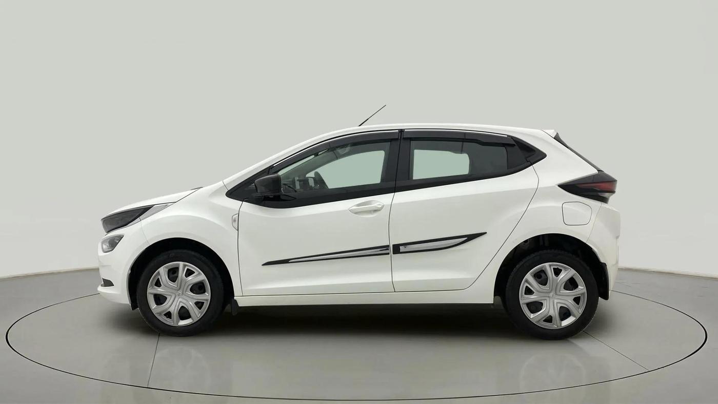 2023 Tata ALTROZ XTA, Petrol, Automatic, 13,010 km, Left Side