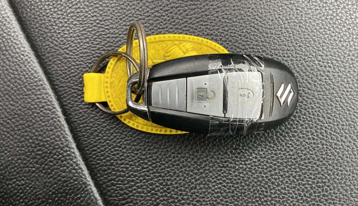 2017 Maruti IGNIS ZETA 1.2, Petrol, Manual, 30,197 km, Key Close Up