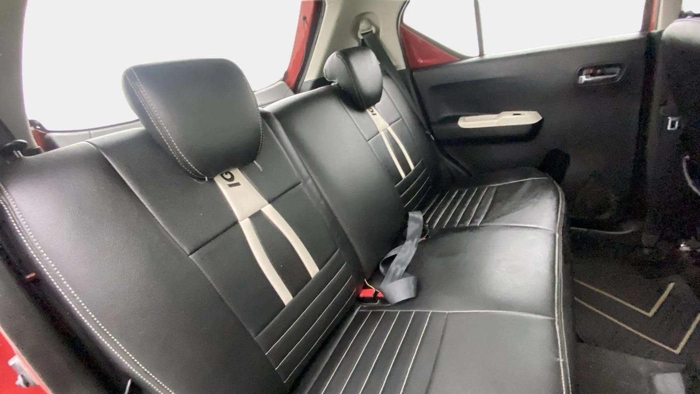2017 Maruti IGNIS ZETA 1.2, Petrol, Manual, 30,197 km, Right Side Rear Door Cabin