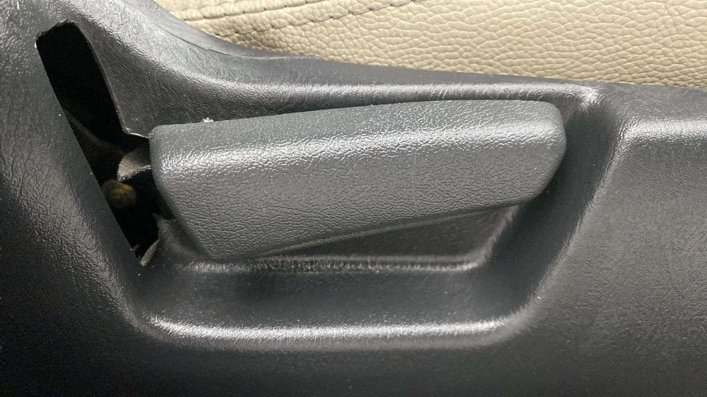 2017 Maruti Alto K10 VXI AMT, Petrol, Automatic, 36,462 km, Driver Side Adjustment Panel