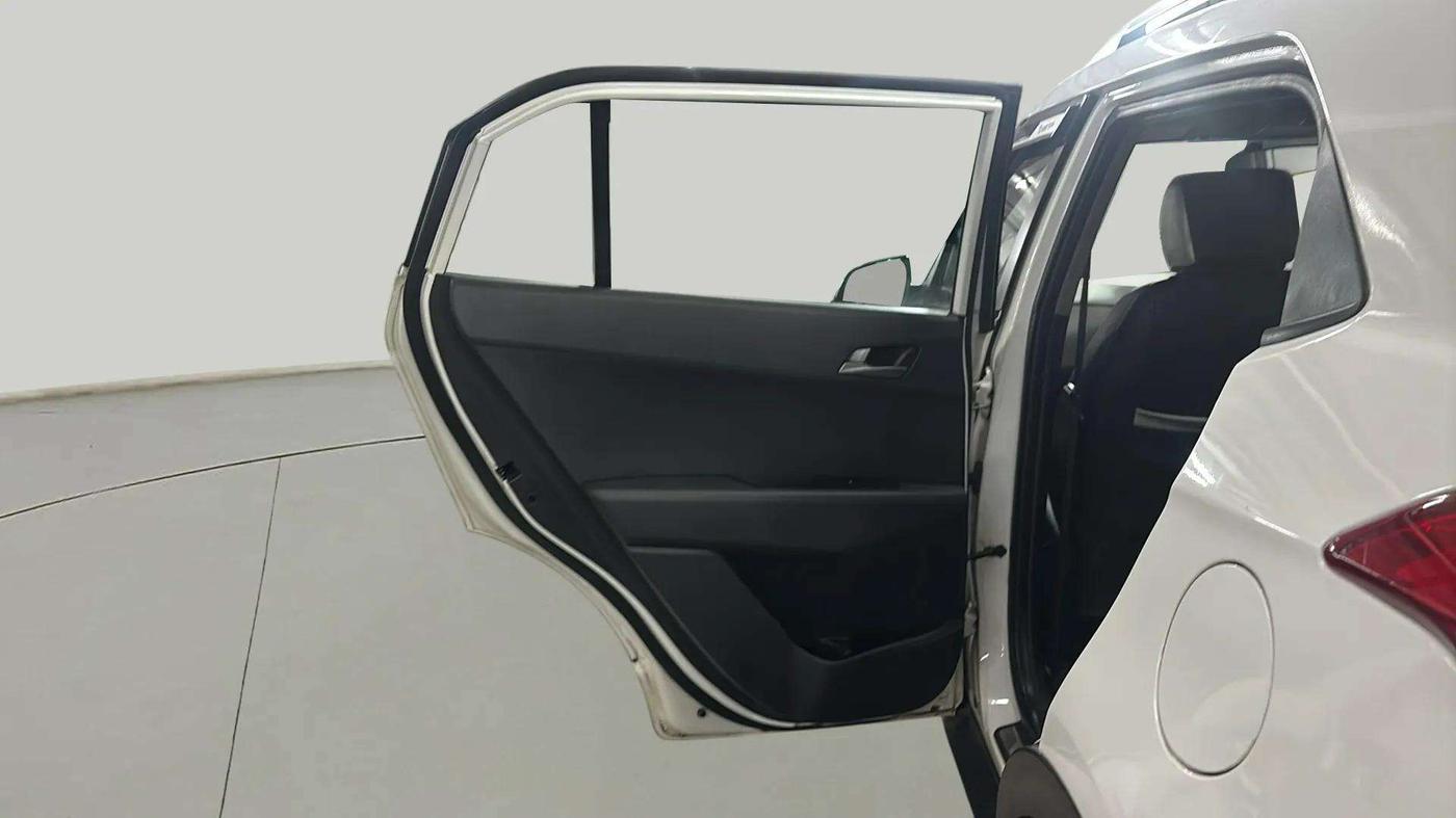 2016 Hyundai Creta SX PLUS AT 1.6 PETROL, Petrol, Automatic, 49,525 km, LHS Rear Door