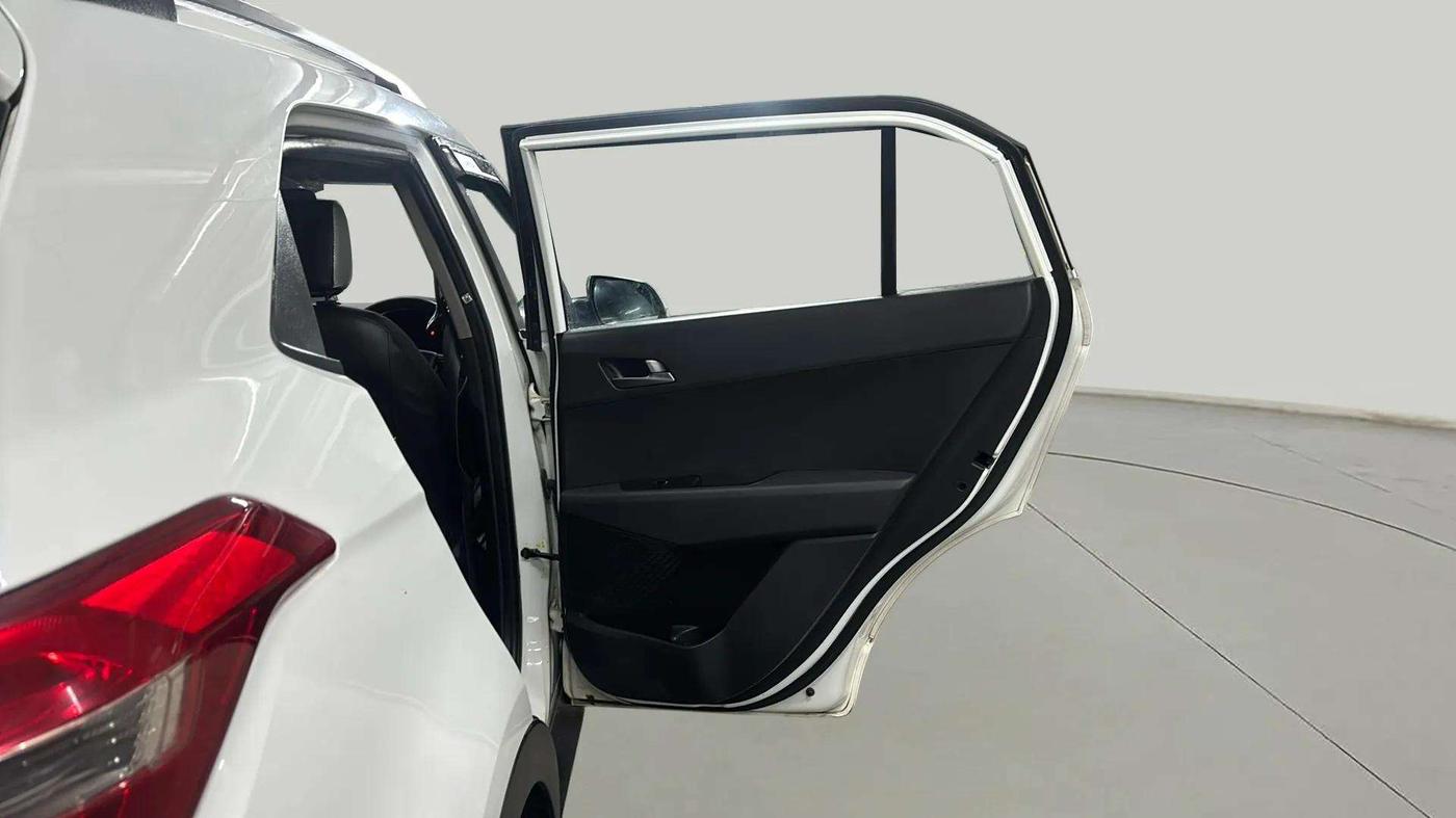 2016 Hyundai Creta SX PLUS AT 1.6 PETROL, Petrol, Automatic, 49,525 km, RHS Rear Door