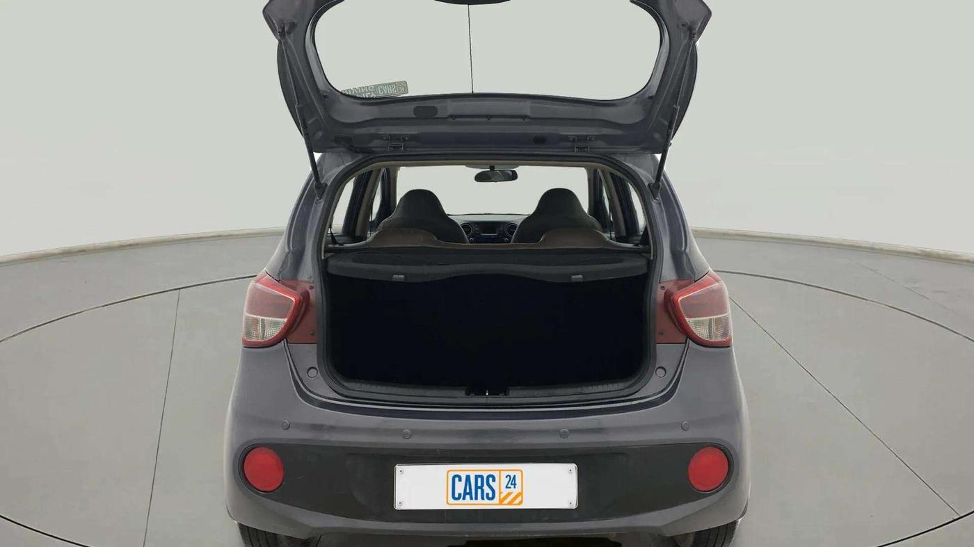2019 Hyundai Grand i10 MAGNA 1.2 KAPPA VTVT, Petrol, Manual, 99,610 km, Boot Inside