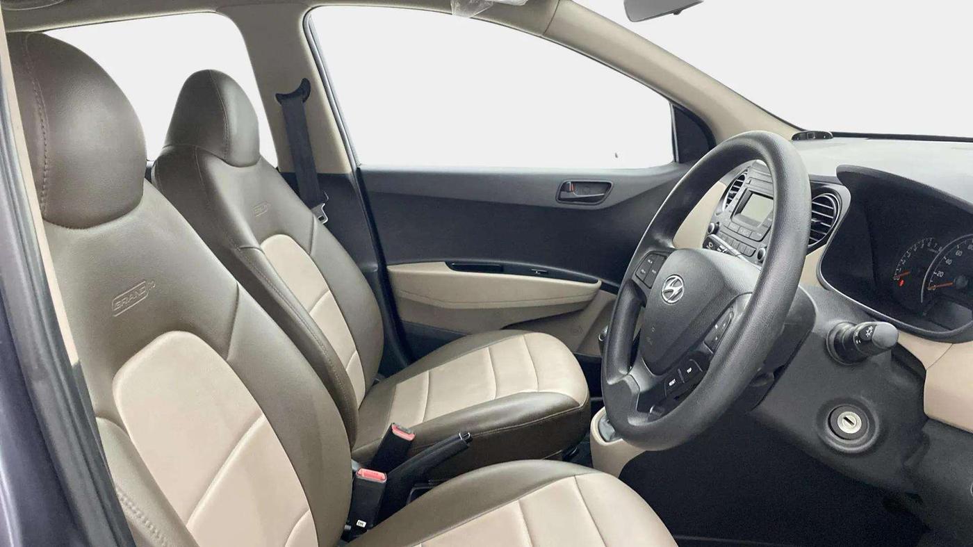 2019 Hyundai Grand i10 MAGNA 1.2 KAPPA VTVT, Petrol, Manual, 99,610 km, Right Side Front Door Cabin