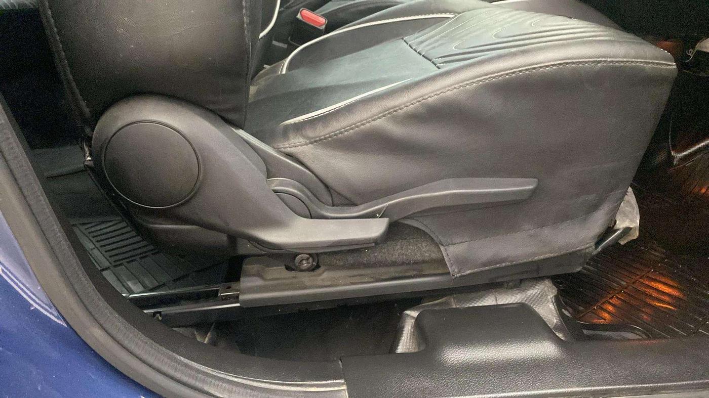 2021 Maruti Baleno ZETA PETROL 1.2, Petrol, Manual, 20,298 km, Driver Side Adjustment Panel