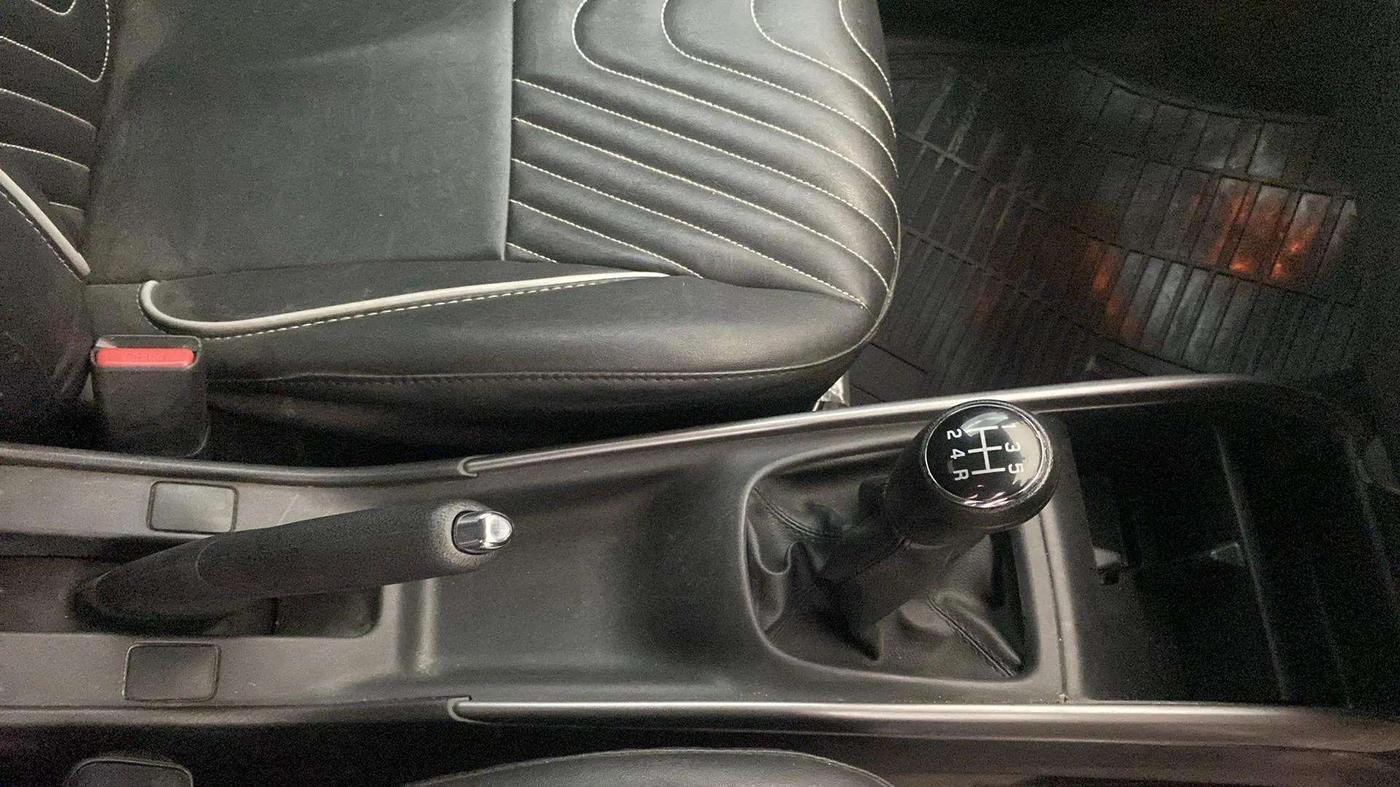 2021 Maruti Baleno ZETA PETROL 1.2, Petrol, Manual, 20,298 km, Gear Lever