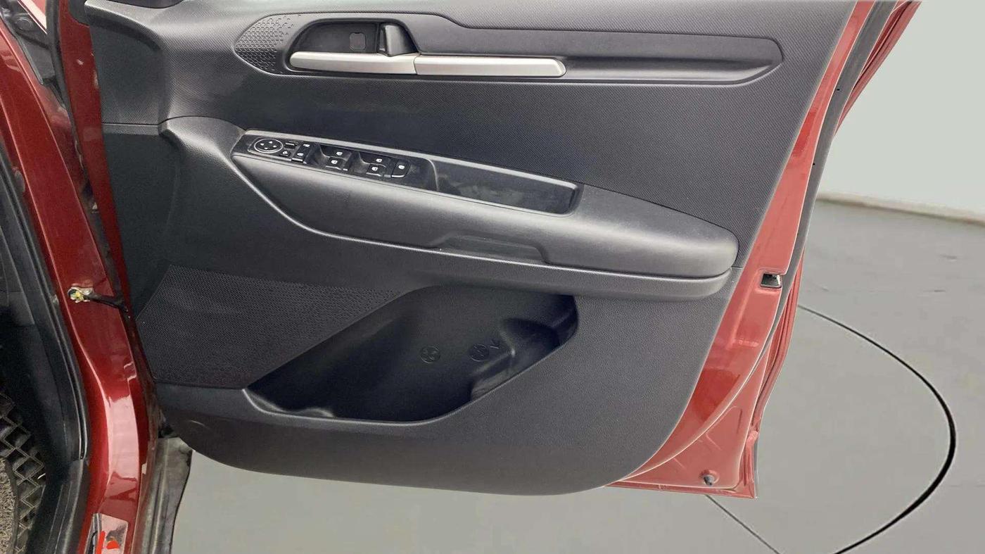 2022 KIA SONET HTK PLUS 1.0 IMT, Petrol, Manual, 18,358 km, Driver Side Door Panels Control