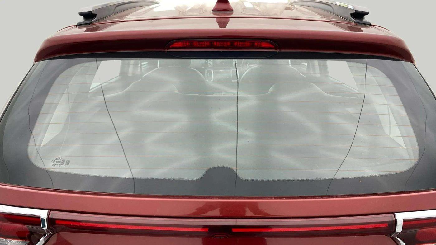2022 KIA SONET HTK PLUS 1.0 IMT, Petrol, Manual, 18,358 km, Rear Windshield