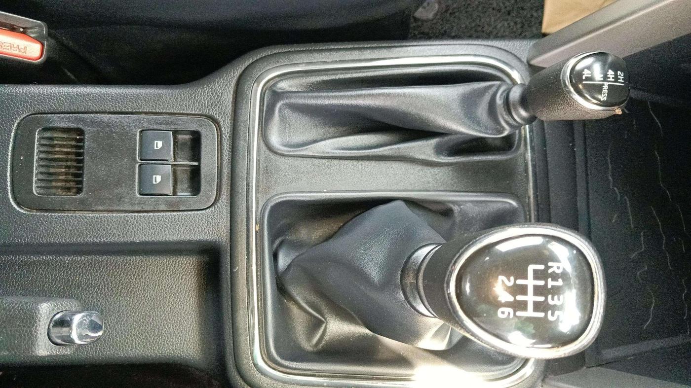 2022 Mahindra Thar LX HT PETROL 4WD MT, Petrol, Manual, 62,758 km, Gear Lever