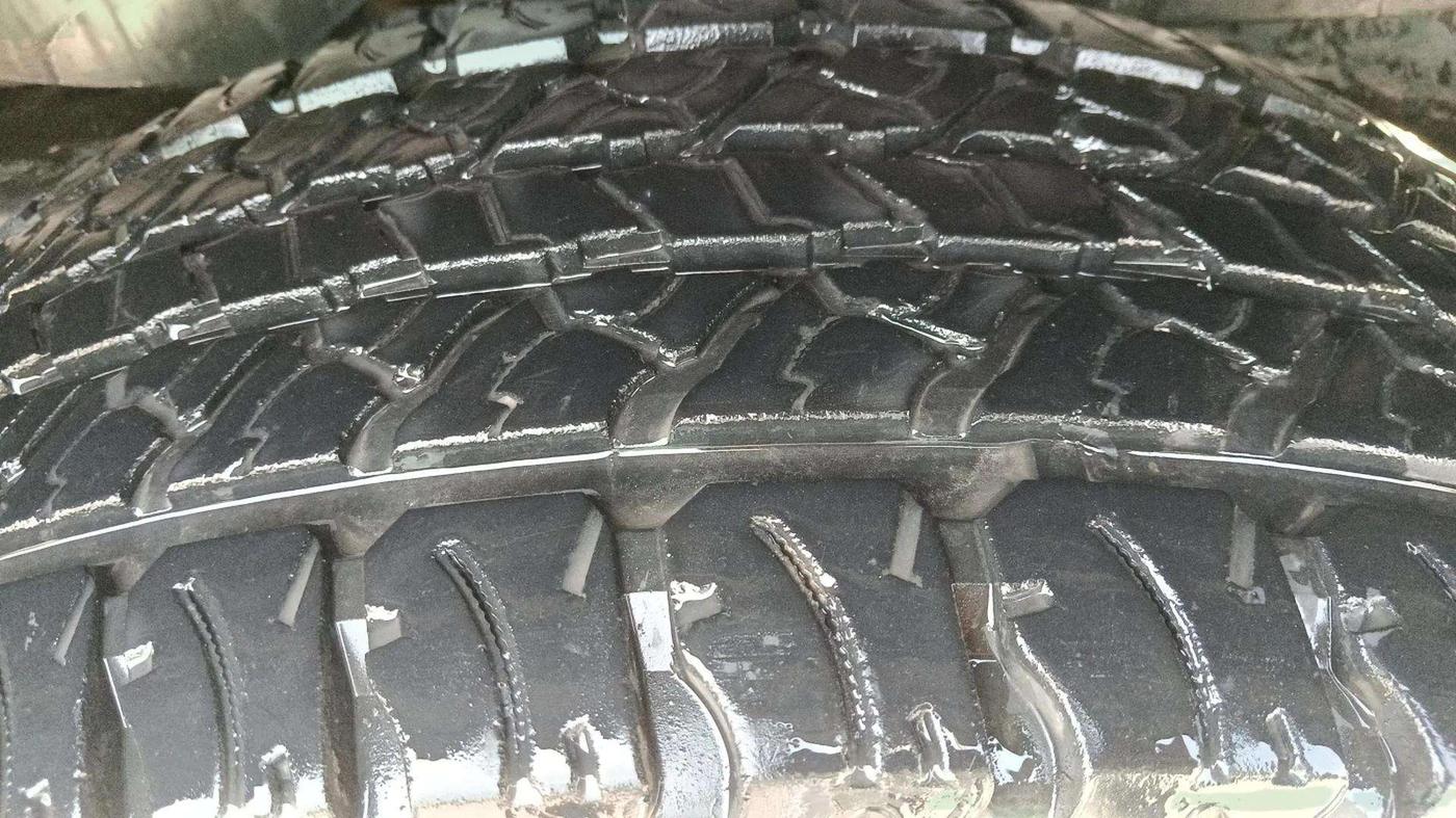 2022 Mahindra Thar LX HT PETROL 4WD MT, Petrol, Manual, 62,758 km, Left Rear Tyre Tread