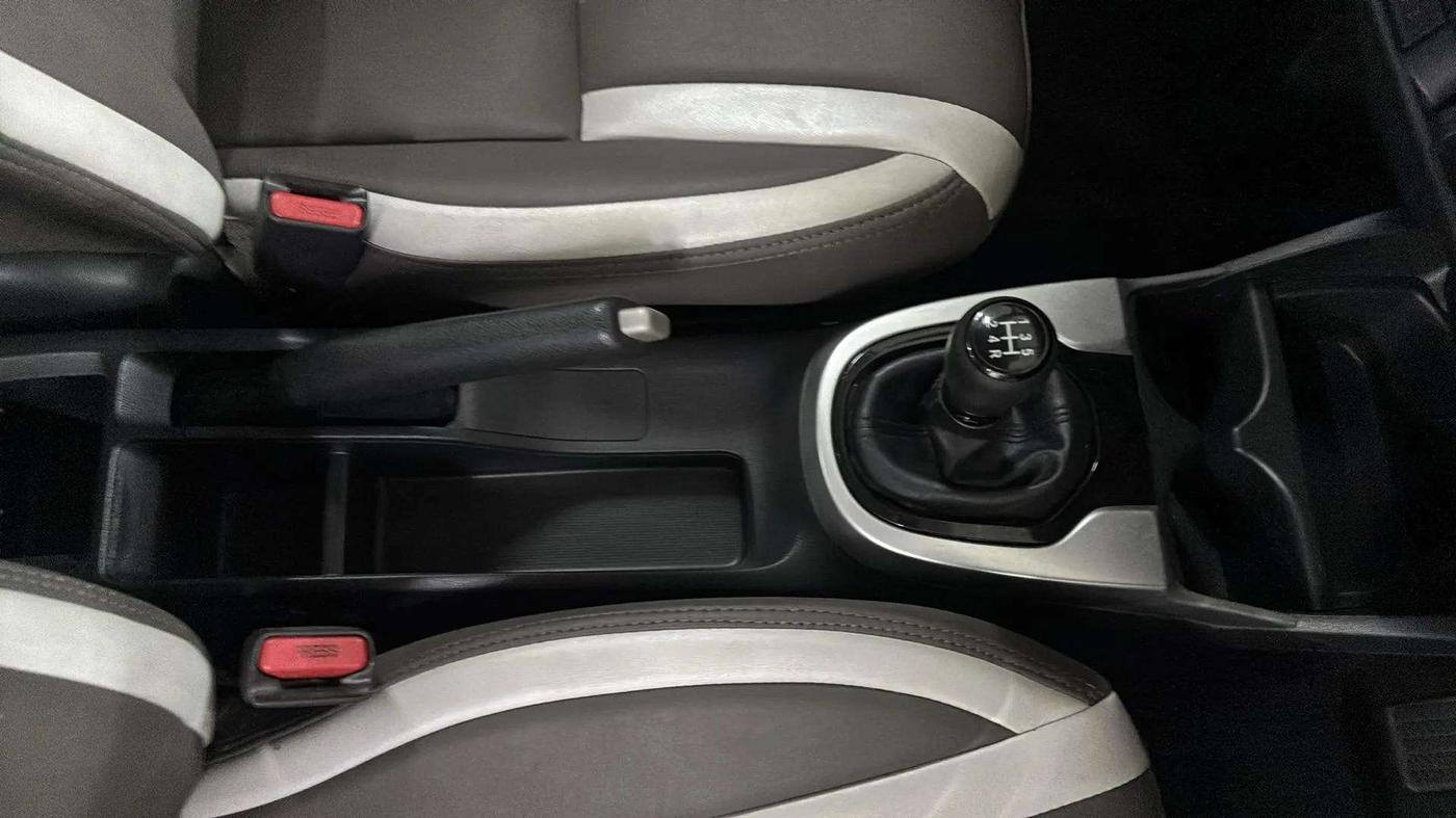 2018 Honda WR-V 1.2L I-VTEC S MT, Petrol, Manual, 23,556 km, Gear Lever