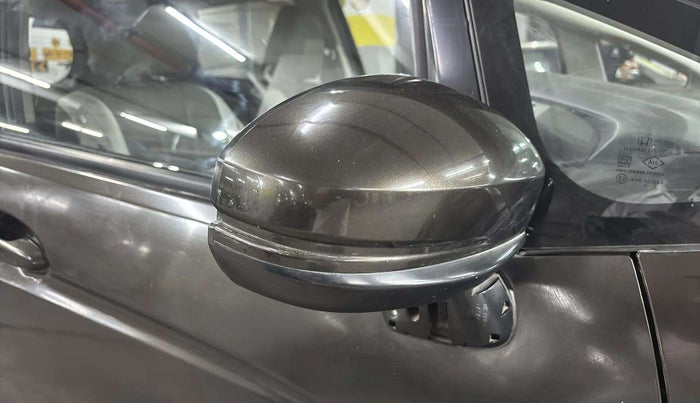 2018 Honda WR-V 1.2L I-VTEC S MT, Petrol, Manual, 23,486 km, Right rear-view mirror - Cover has minor damage
