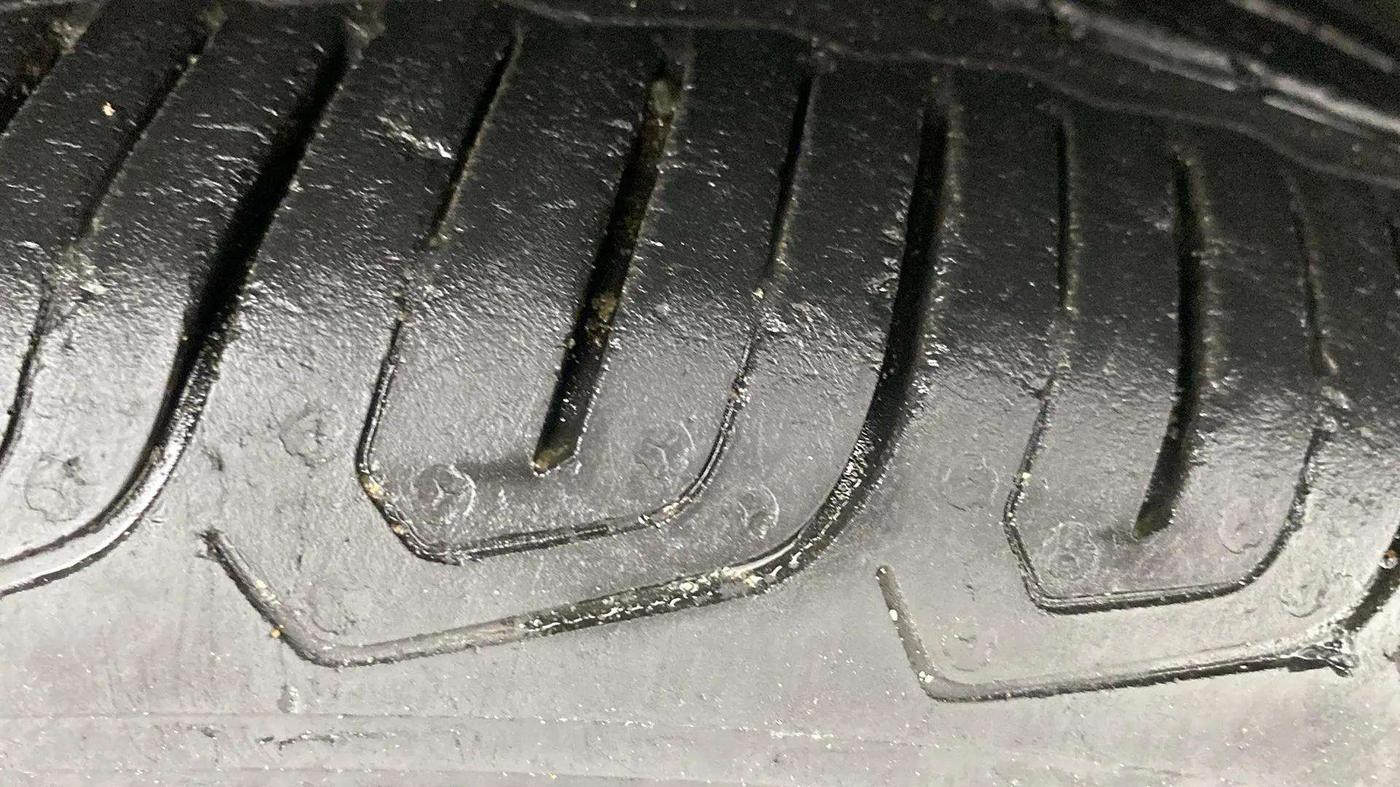 2021 MG ASTOR SHARP 1.5 MT, Petrol, Manual, 24,020 km, Right Front Tyre Tread
