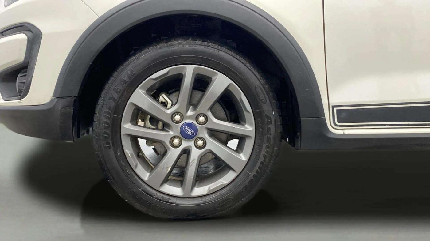 2020 Ford FREESTYLE TITANIUM PLUS 1.2 PETROL, Petrol, Manual, 34,634 km, Left Front Wheel