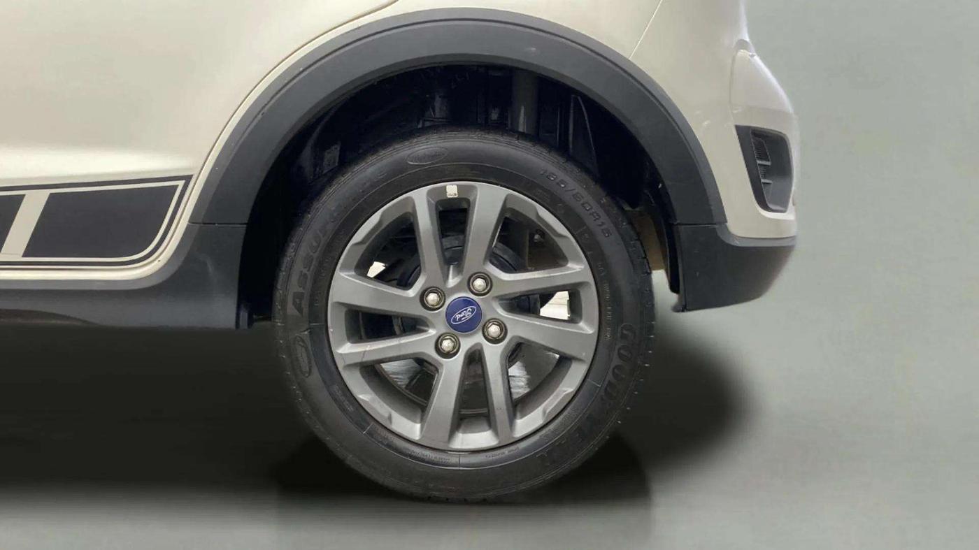 2020 Ford FREESTYLE TITANIUM PLUS 1.2 PETROL, Petrol, Manual, 34,634 km, Left Rear Wheel