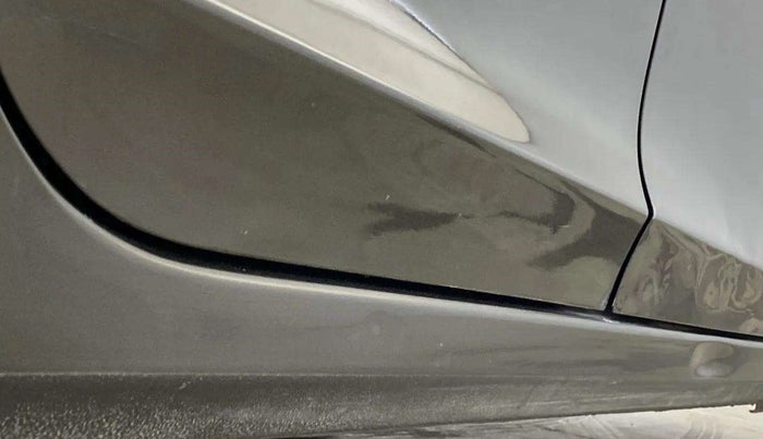 2016 Honda City 1.5L I-VTEC V MT, Petrol, Manual, 21,821 km, Right running board - Slightly dented