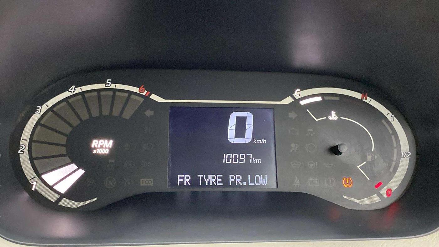 2023 Nissan MAGNITE XE, Petrol, Manual, 10,113 km, Odometer Image